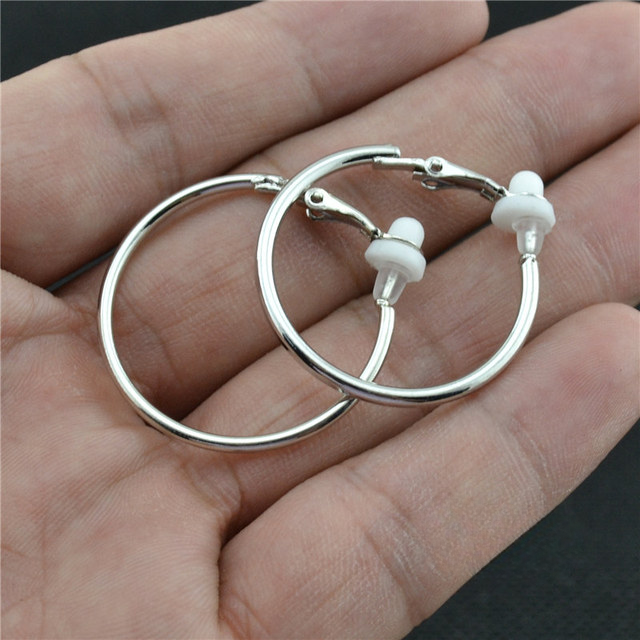 Detailed view: Elegant crystal clip-on earrings, secure non-pierced clasp.