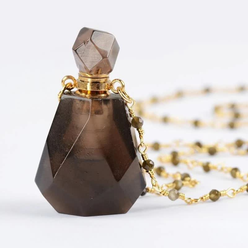 Natural stone essential oil necklace, featuring a charming crystal perfume bottle design.