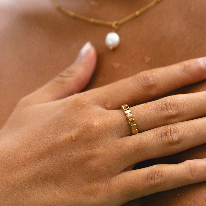Delicate beaded women's ring, waterproof & hypoallergenic. Stylish everyday jewelry in gold or silver.
