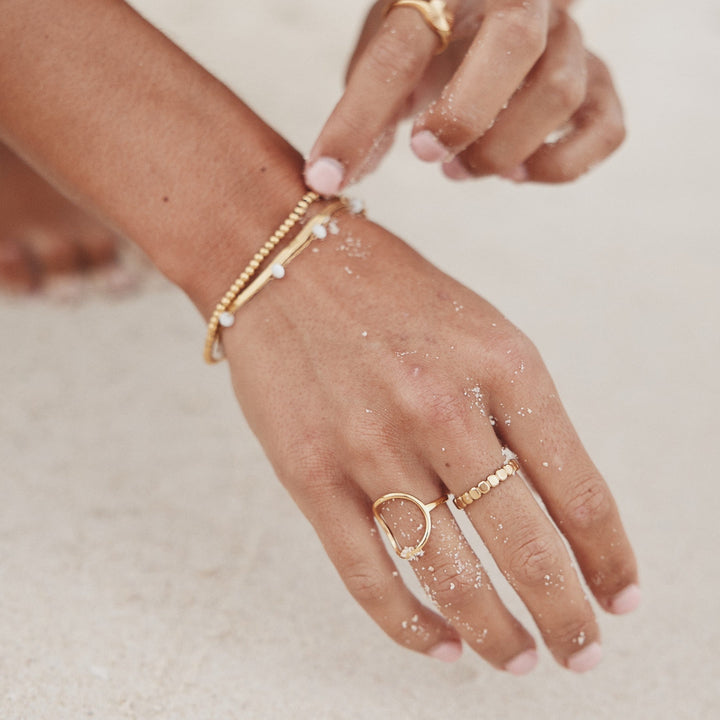 Stylish women's Elina beaded ring. Delicate, hypoallergenic, and waterproof for all-day comfort.