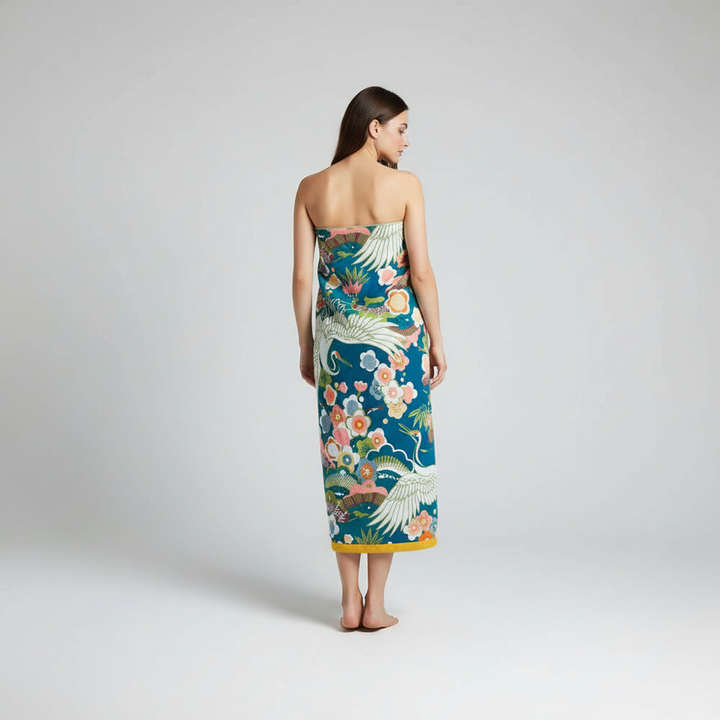 Unisex floral print cotton towel, luxurious and soft, adds a touch of elegance to any bathroom or spa setting.