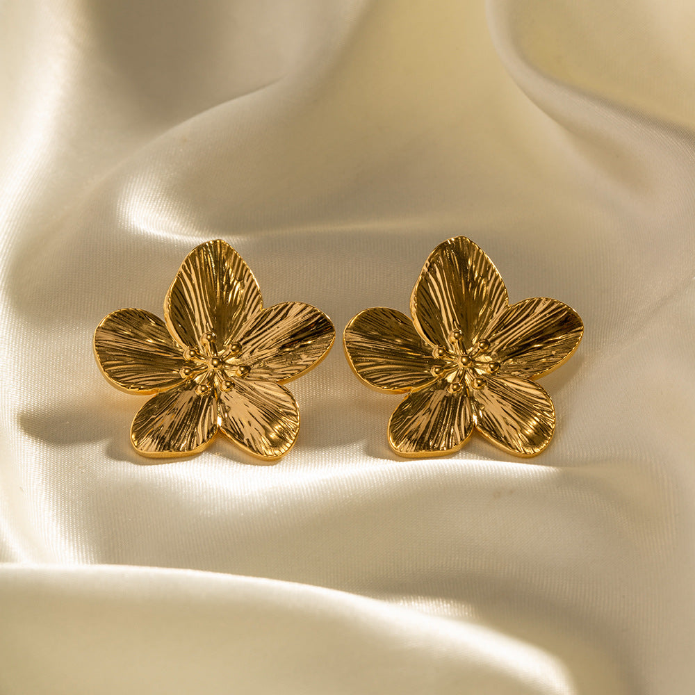Hypoallergenic gold floral earrings, stunning Elara design for women's fashion