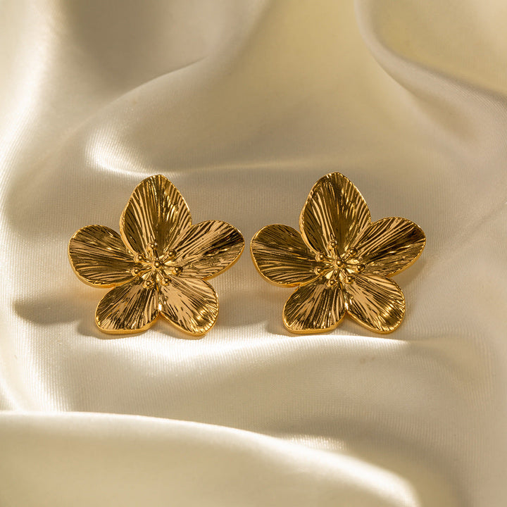 Hypoallergenic gold floral earrings, stunning Elara design for women's fashion