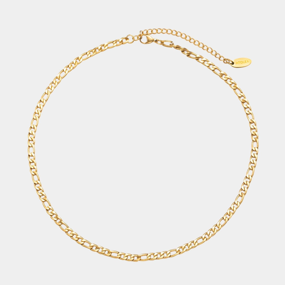 Fashionable silver minimalist choker for women, an elegant and versatile jewelry accessory for any outfit.