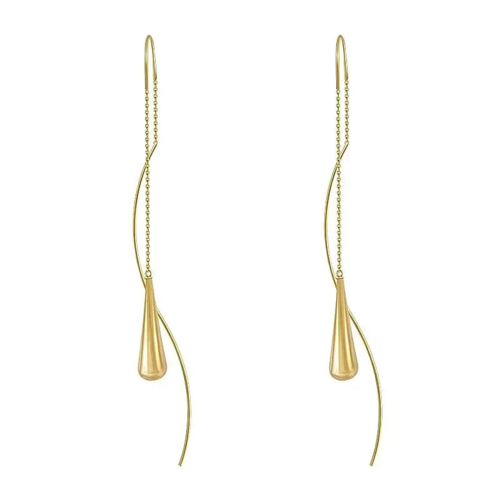 Chic women's waterdrop drop earrings, gold plated, ideal for an elegant everyday look.