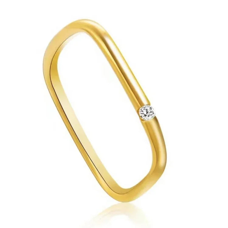 Elegant Leona minimalist zirconia ring, gold plated for sophisticated women's jewelry. Delicate & stackable design.
