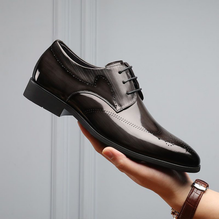 High-quality men's dress brogues, perfect for adding a touch of elegance to any business or formal outfit.