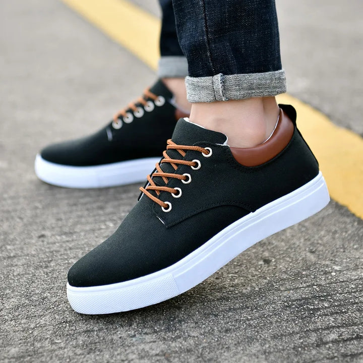 Stylish men's minimalist dress shoes, elegant yet comfortable footwear. Great for various outfits, formal or everyday.