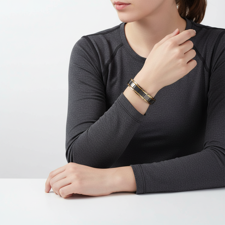 Curved stainless steel magnetic therapy bracelet, comfortable and chic for any gender