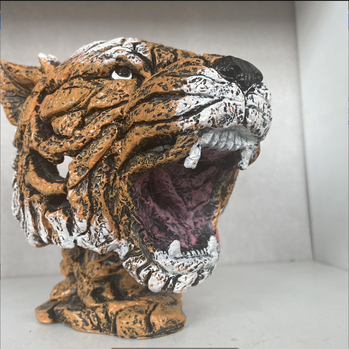 Detailed hand-painted gorilla sculpture. Stone resin decorative statue, perfect unique gift for office desk.