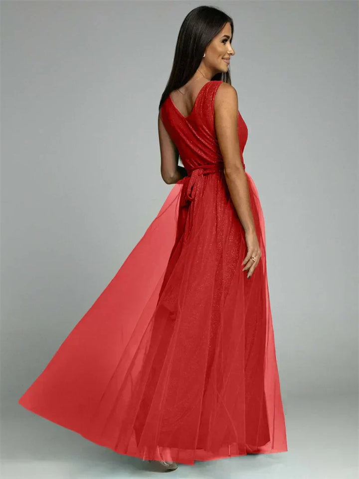 Chic sleeveless V-neck party dress, women's fitted style for a glamorous, flattering look.