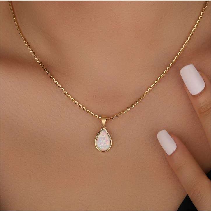 Stunning 18K gold adjustable necklace for women, featuring a vibrant natural opal drop pendant.