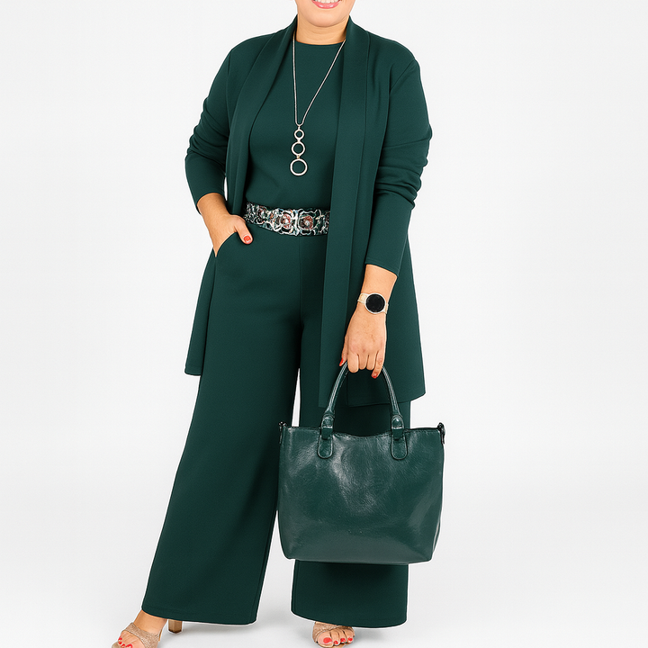 Comfortable women's 3-piece stretch set, ideal for casual chic style. Versatile elegant women's wear.
