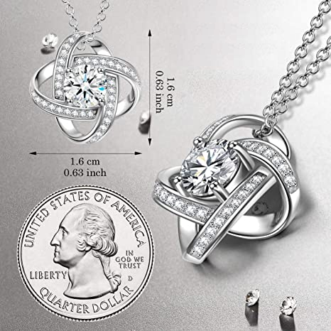 Stylish women's 925 silver four-leaf clover necklace, an elegant luck charm and a perfect gift for her.
