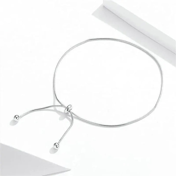 Women's elegant adjustable chain anklet, durable foot jewelry for everyday wear or special occasions.