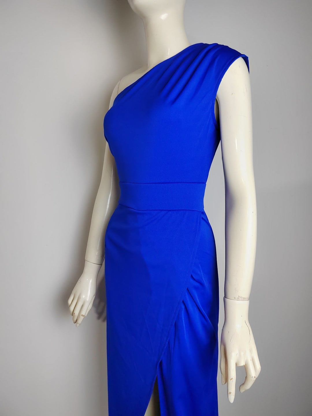Sophisticated women's asymmetrical drape formal maxi dress, an elegant evening gown for special events.