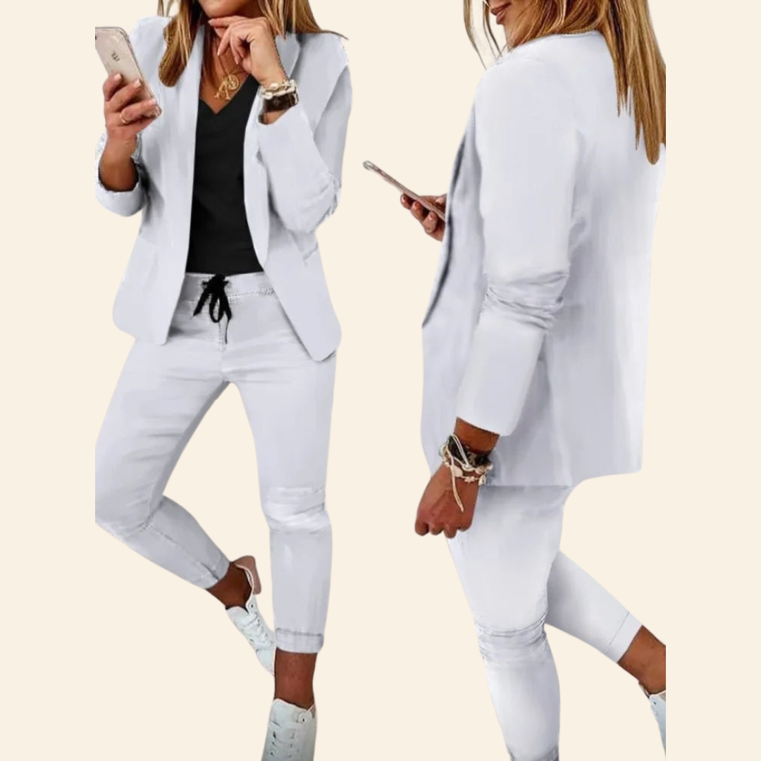 Boost your confidence with Aurora! Women's chic long sleeve outfit, a stylish and tailored set for any occasion.