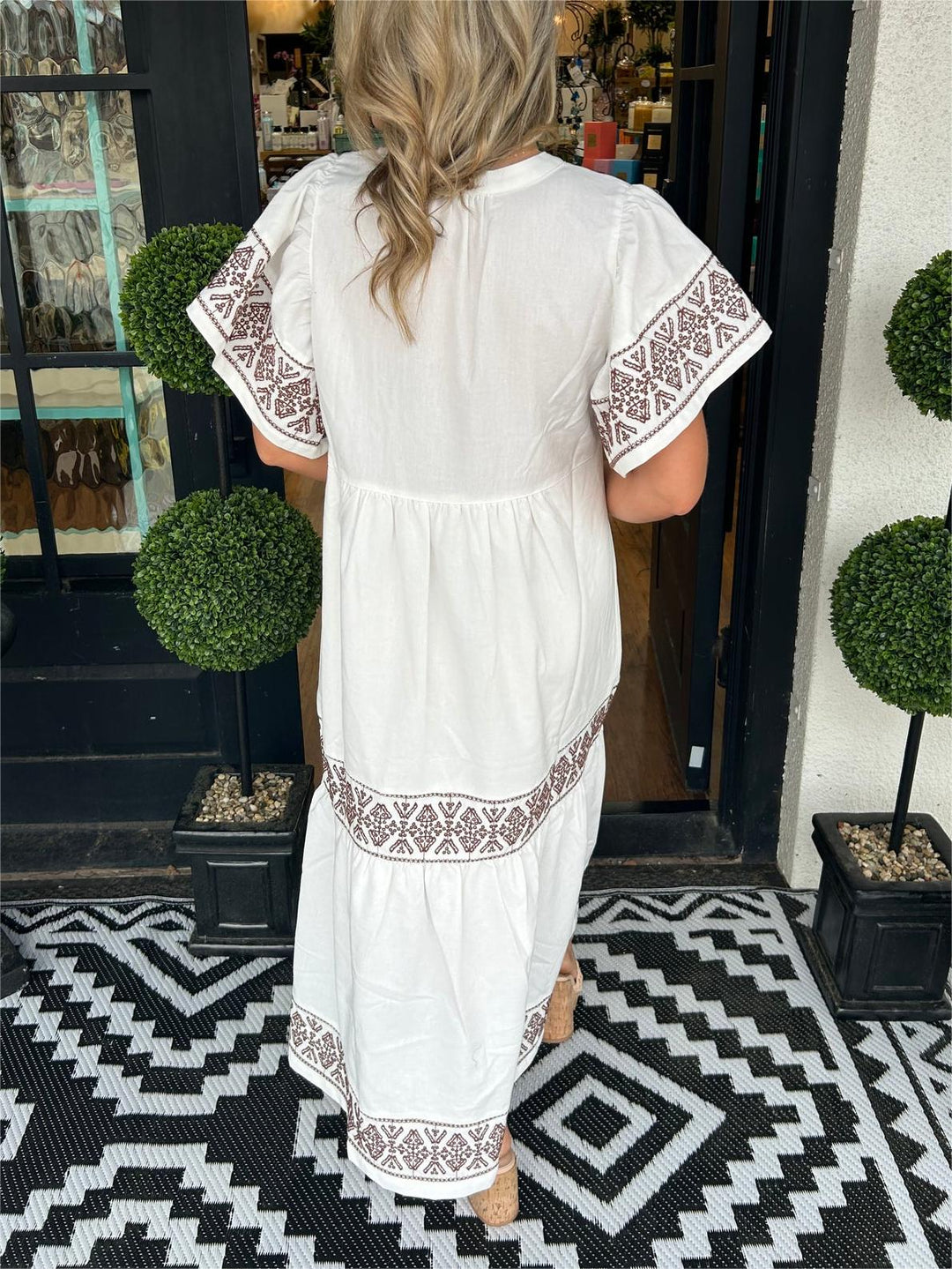 Elegant Women's Boho Midi Dress with embroidered details. Comfy A-line for spring/summer casual bohemian style.
