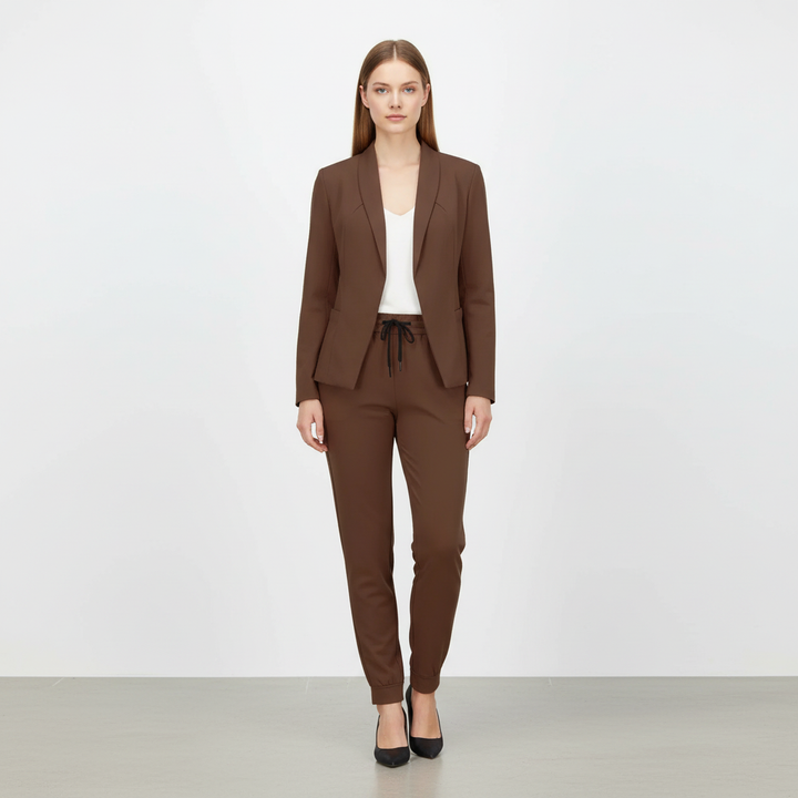 Jessica women's blazer and trousers set, a perfect blend of casual comfort and elegant style
