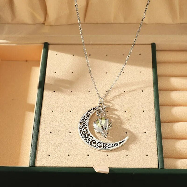 Adjustable celestial moonstone necklace, a perfect elegant gift for her, featuring a radiant white gemstone.