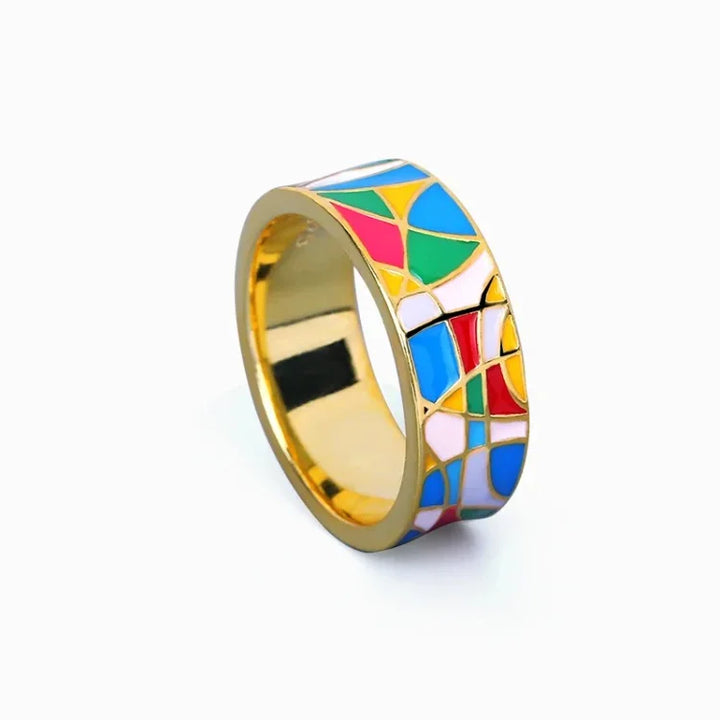Minimalist gold plated women's ring with classic enamel and sparkling zirconia detail.