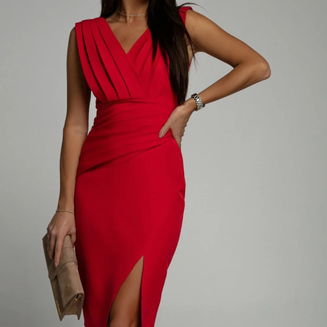 Chic party dress for women, ideal for formal occasions and celebrations.