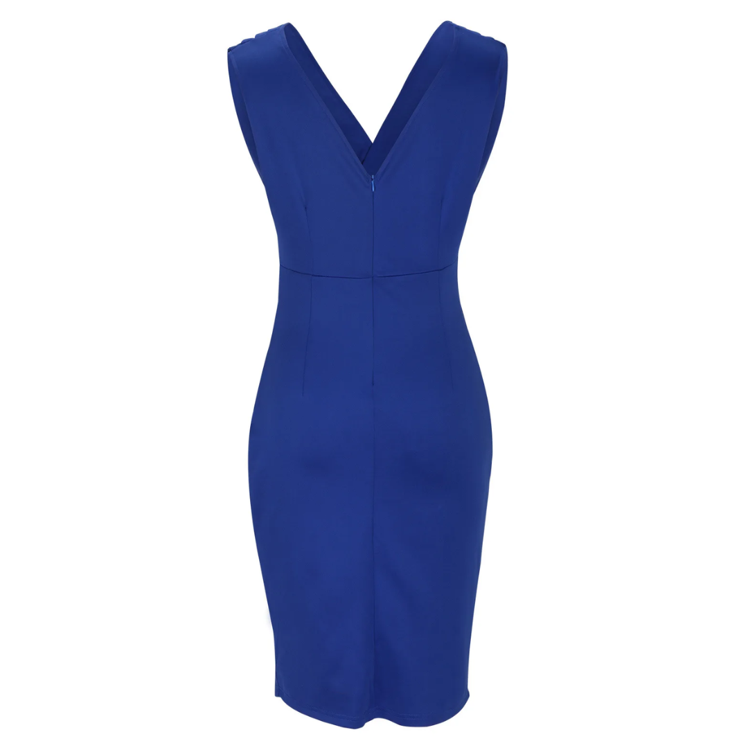 Formal women's dress with timeless style, ideal for elegant events.