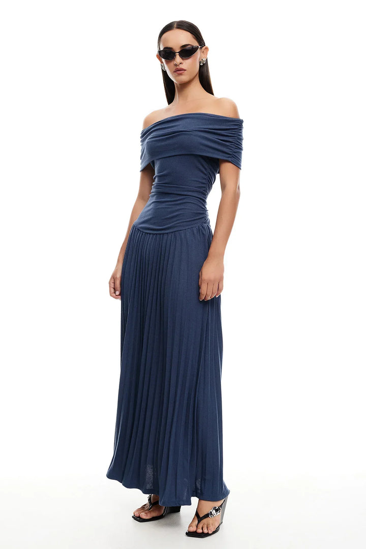 Chic Navy Off-Shoulder Pleated Maxi Formal Wear Dress for Special Occasions.