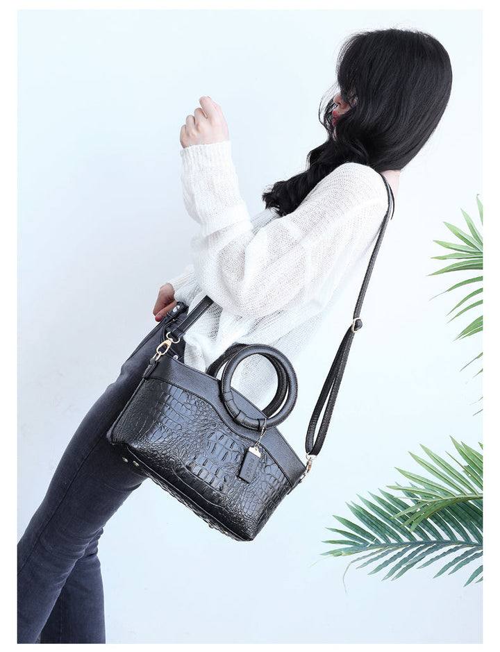 Elegant vintage style women's croc embossed handbag, a luxury shoulder bag for versatile use.