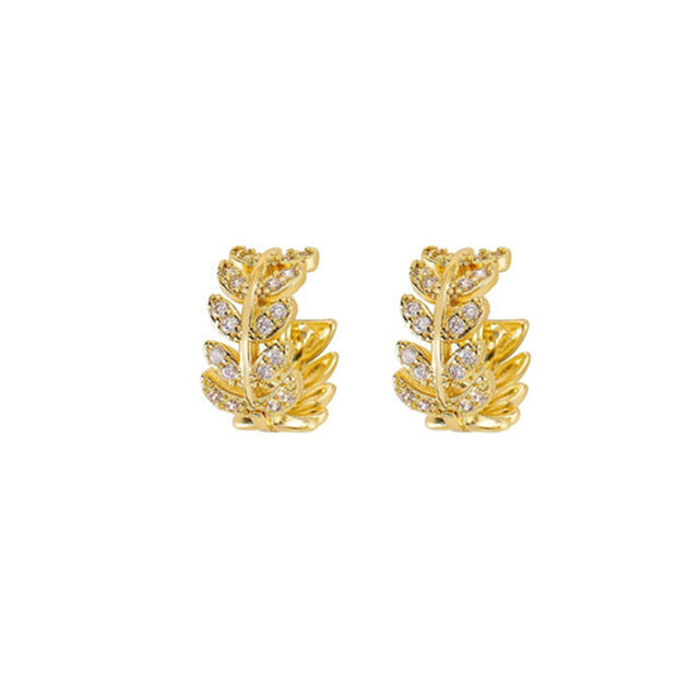 Sparkling white gold diamond stud earrings, fine jewelry for women, ideal for special occasions.