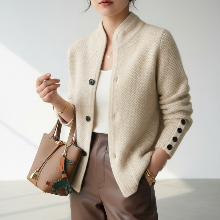 Winter fashion women's cardigan, fitted knit and soft touch cashmere blend for elegance