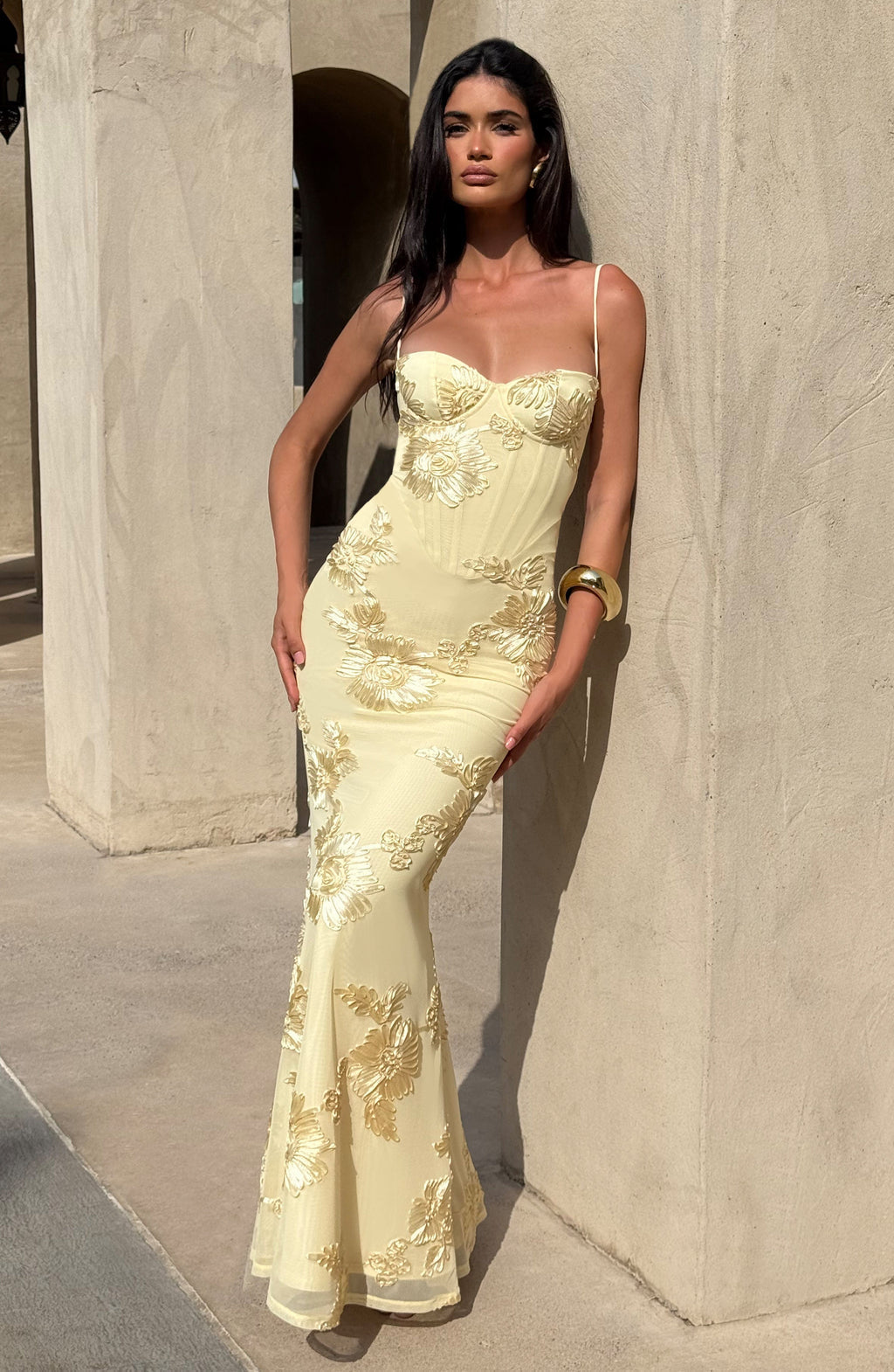 Women's formal floral appliqué mermaid maxi dress with sweetheart neckline. Elegant evening wear.