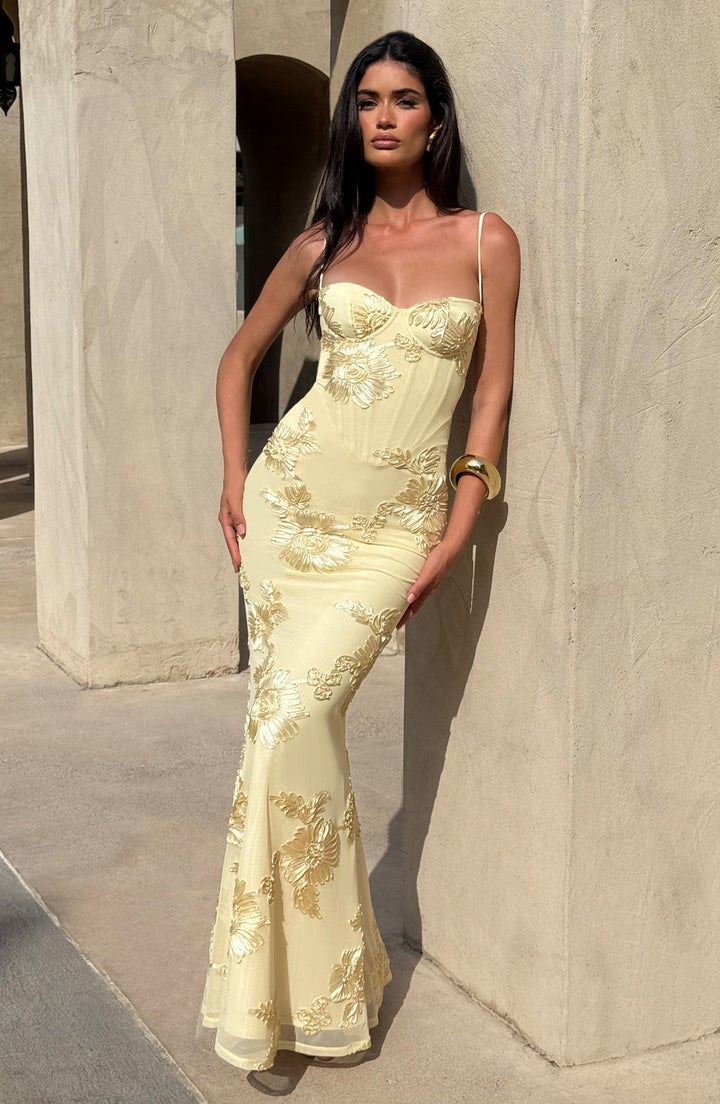 Women's formal floral appliqué mermaid maxi dress with sweetheart neckline. Elegant evening wear.