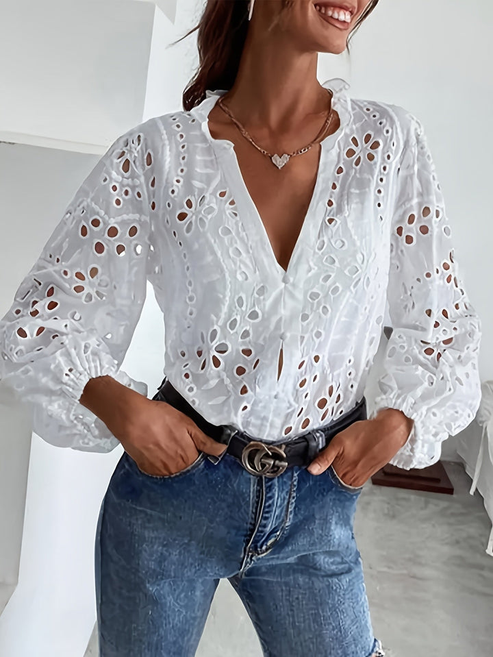Versatile women's floral long-sleeve button-down blouse, ideal for office or casual chic fashion.