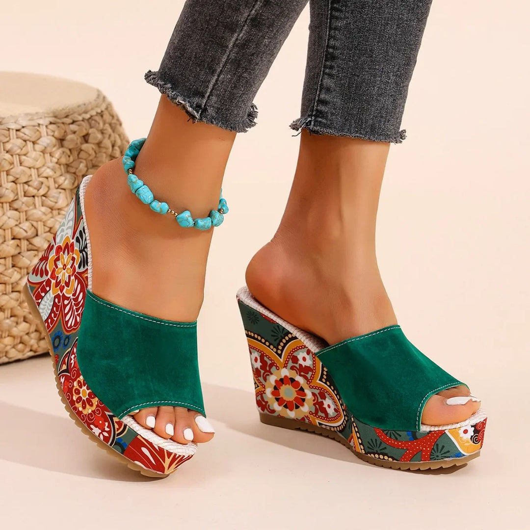 Elegant women's floral slip-on wedge sandals, perfect for summer casual chic style.