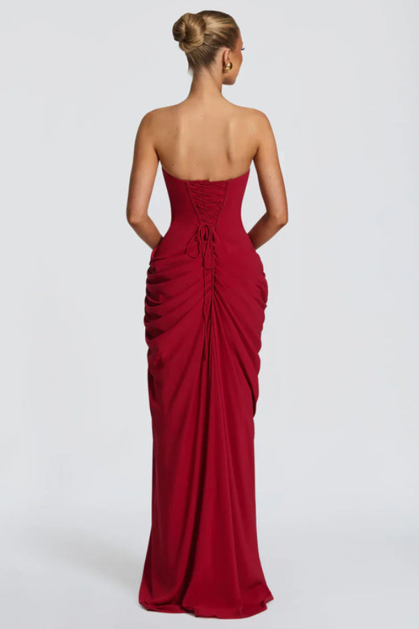 Refined long formal dress for women, perfect for sophisticated events.