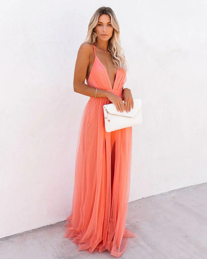 Summer-ready women's elegant floral print maxi dress, a must-have for vacation and stylish events.