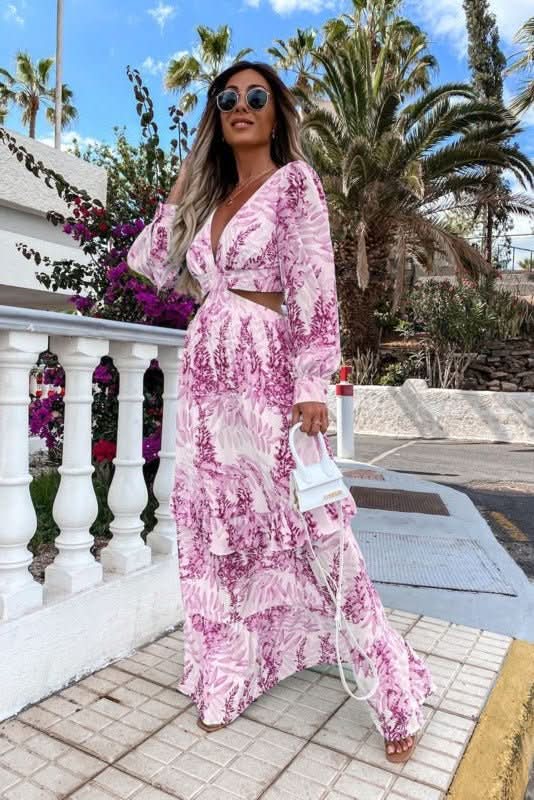 Versatile women's elegant maxi dress, perfect for everyday summer fashion, long casual wear, or vacation style.