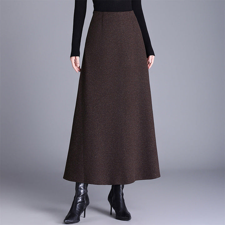 Elegant women's flowy maxi skirt for sophisticated office wear or stylish weekend fashion.