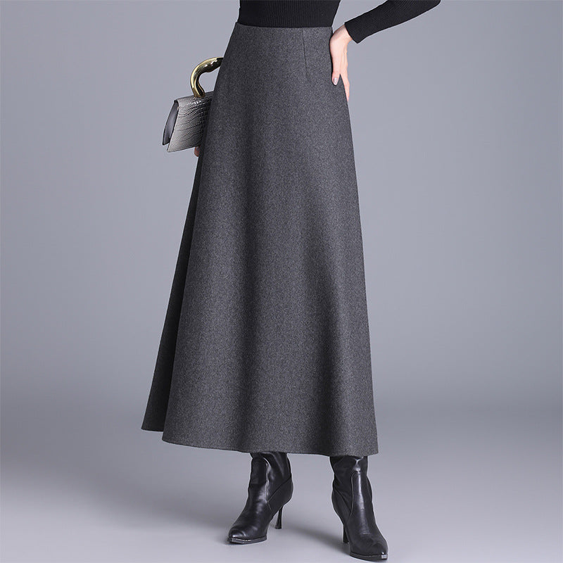 Sophisticated women's flowy maxi skirt, comfortable & elegant, perfect for office wear or weekend fashion.