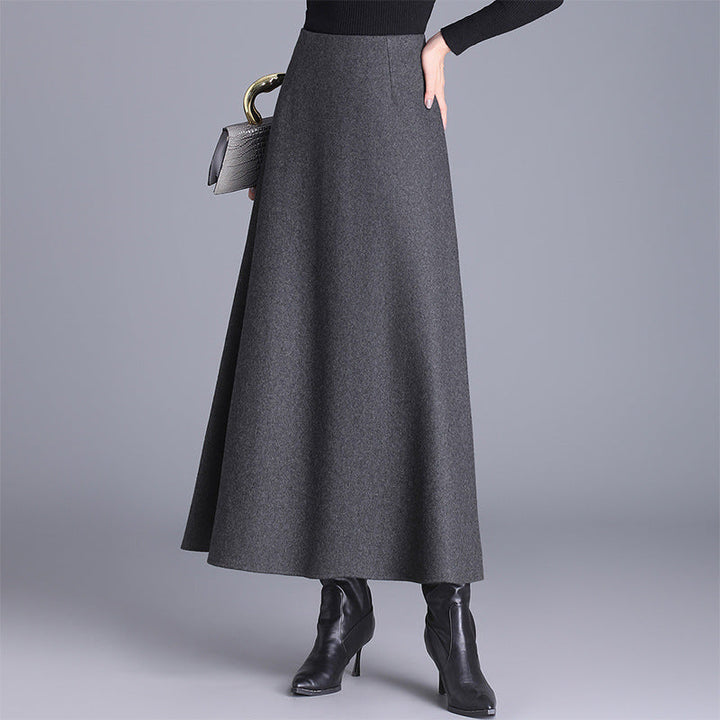 Sophisticated women's flowy maxi skirt, comfortable & elegant, perfect for office wear or weekend fashion.