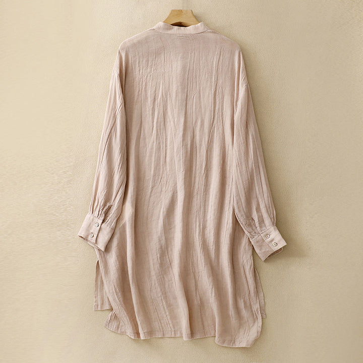Versatile women's flowy midi dress. Elegant yet casual, perfect for various summer occasions, offering chic, comfortable style.