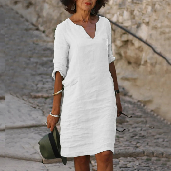 Stylish women's summer midi dress with a comfortable, flowy silhouette for any occasion.