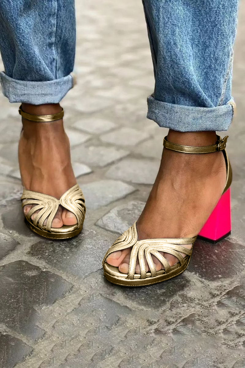 Classic women's versatile open-toe block heel sandals, comfortable for elegant evenings or everyday style.