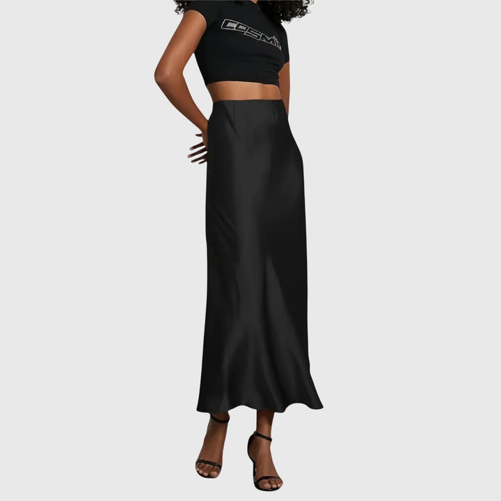 Women's elegant high-waist bias-cut slip maxi skirt, ideal for both casual and evening events.