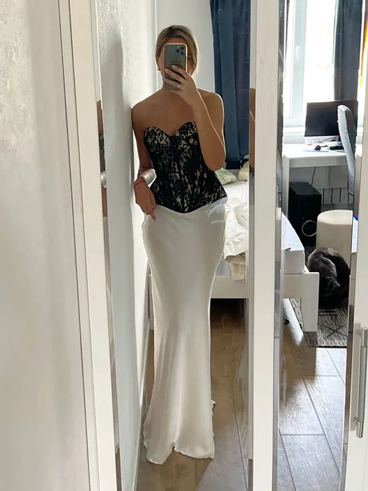 Long elegant women's skirt, high waist and a sophisticated fishtail.