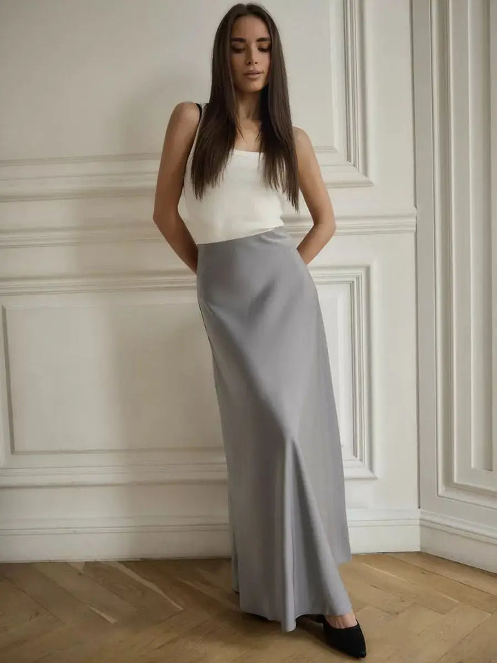 Elegant evening high waist fishtail maxi skirt for special occasions.