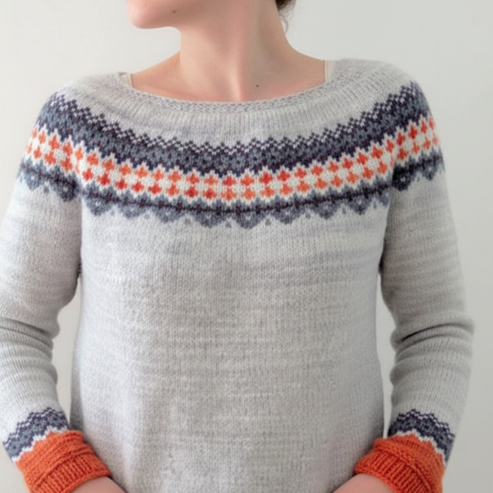 Chic women's knitted long sleeve sweater, ideal for casual autumn fashion