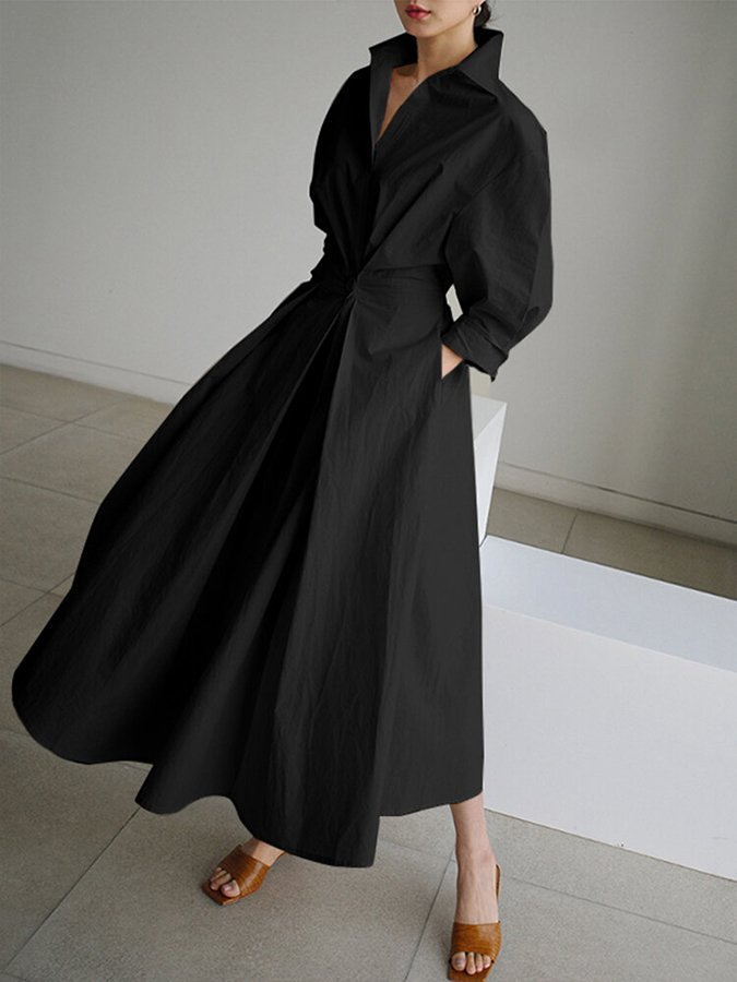 Flowing women's long maxi dress, elegant and comfortable, perfect for versatile summer fashion.