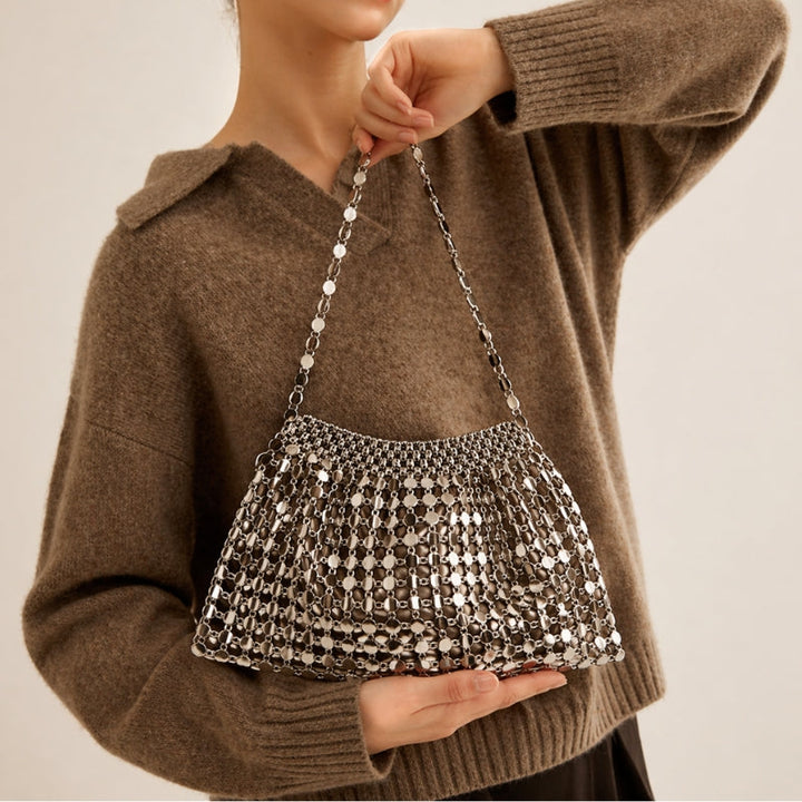 Chic women's shoulder bag: elegant mirrored mesh design, metallic finish, perfect as an evening or party purse.
